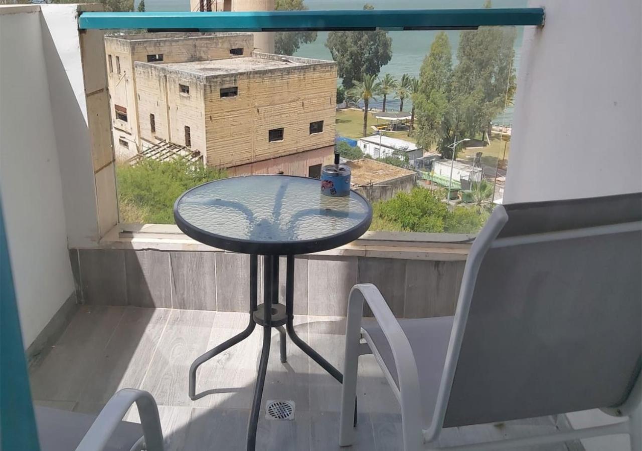 Rina Vacation Apartment Tiberias Exteriör bild
